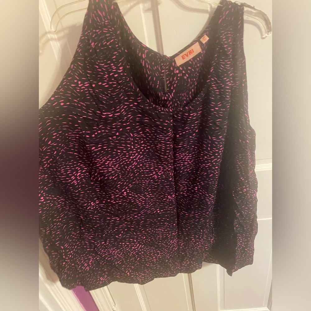 Women’s printed sleeveless blouse